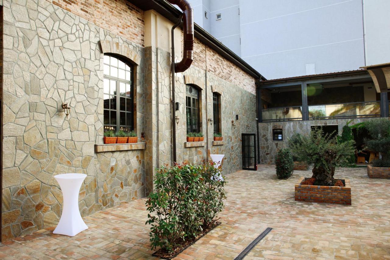 Hotel Livnica Belgrado Buitenkant foto